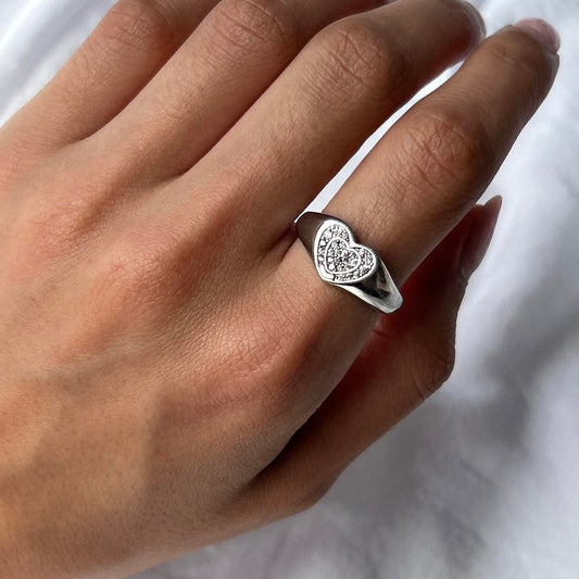 Heart silver ring