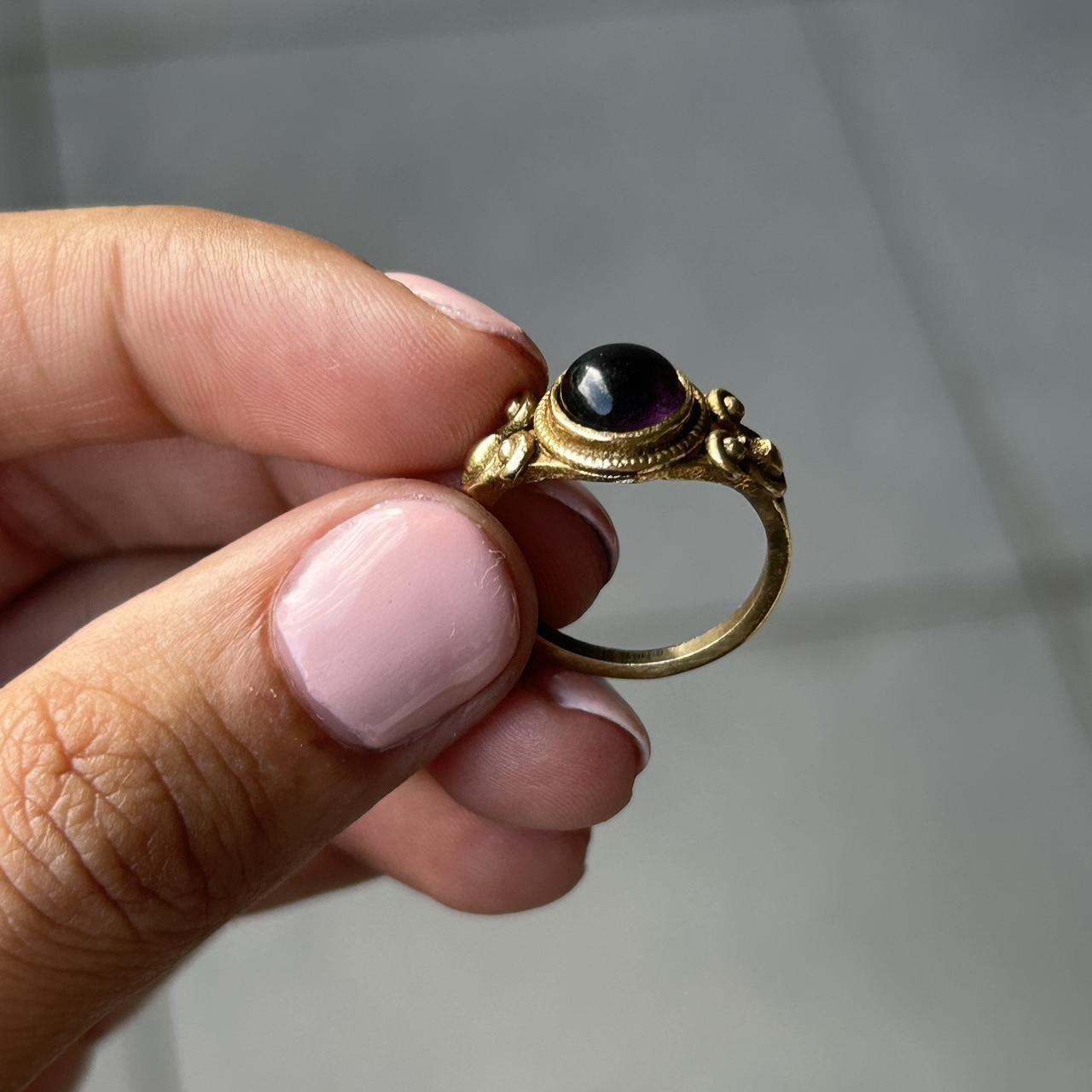 Amethyst stone ring