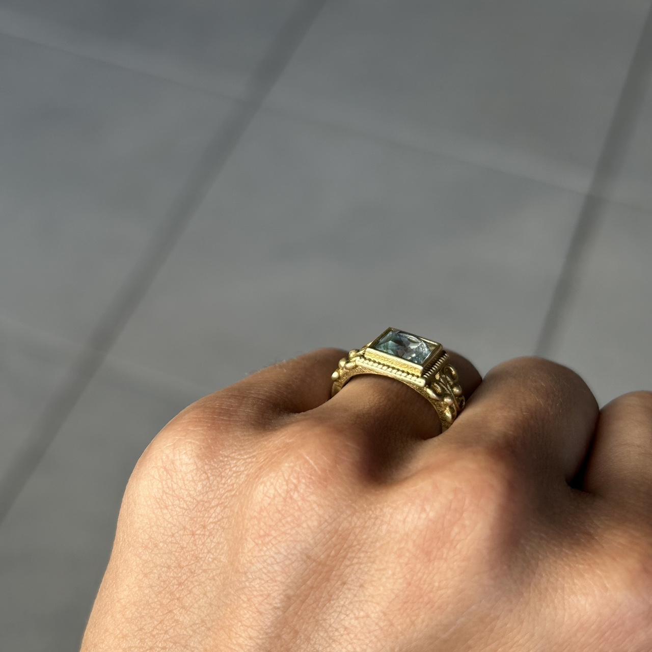 Blue aquamarine stone ring