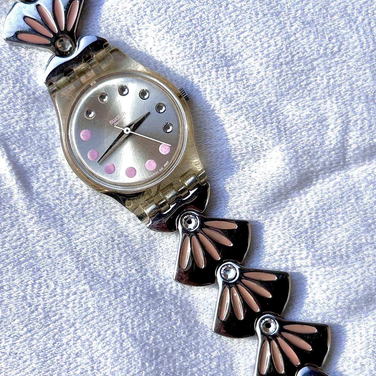 Pink shells watch